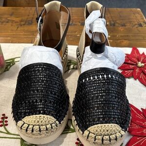 a.n.a Black and Tan Womens Sandals